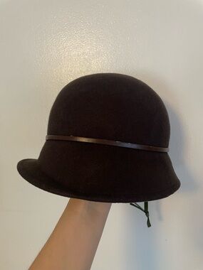 August brand brown wool derby style hat one size